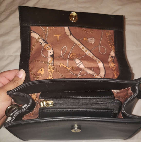 Purse - Picture 4 of 4